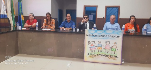 Câmara Municipal de Guajará Mirim leva ativista da capital para discutir projetos