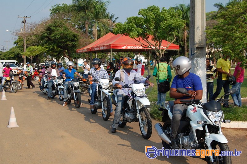 Escola de pilotagem de motos honda