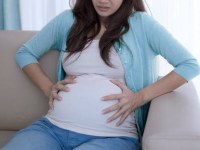 Mulher sente dores abdominais e, sem saber que estava grávida, da à luz a bebê prematuro em RO - Foto: Ilustrativa