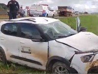 Veículo capota após pneu estourar na BR 364 – SAMU socorreu 4 vítimas - Vídeo - Foto: Reprodução