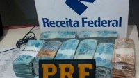Quase meio milhão de reais é encontrado pela PRF em caminhão na BR-364 - Foto: Reprodução Facebook (@PRFRondonia) e no Twi