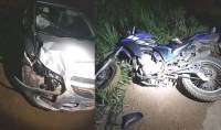 Menino de 14 anos que pilotava motocicleta e outro de 06 ficam gravemente feridos ao colidir carro - Foto: Divulgação