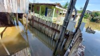 Cheia de rio segue inundando casas em Ariquemes, RO - Foto: Reprodução