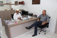 Deputado Adelino visita presidente da Expoari - Foto: Assessoria