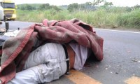 Motociclista morre após colidir na traseira de caminhão na Br-364 - Foto: JaruOnline