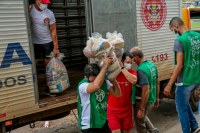 SUPORTE  Ação rápida do Governo de Rondônia leva cestas básicas e kits de atendimento às famílias - Foto: Assessoria