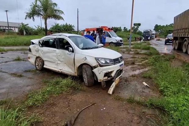 Mulher morre e três ficam feridos após acidente na BR 364 - VÍDEO