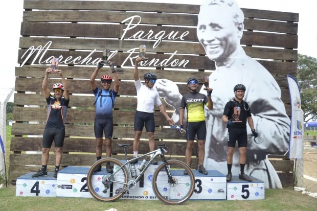 Ciclista que ganhou o 1° lugar no domingo, morre na terça enquanto pedalava, em Vilhena-RO