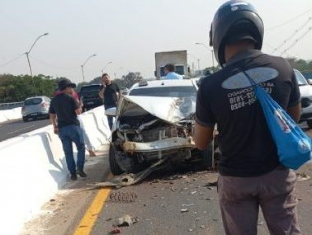 Quatro veículos se envolvem em acidente sobre ponte do Rio Machado em Ji-Paraná, RO