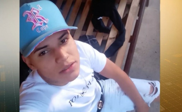 VÍDEO: Jovem é baleado e tem o corpo queimado por causa de um crime que supostamente não cometeu