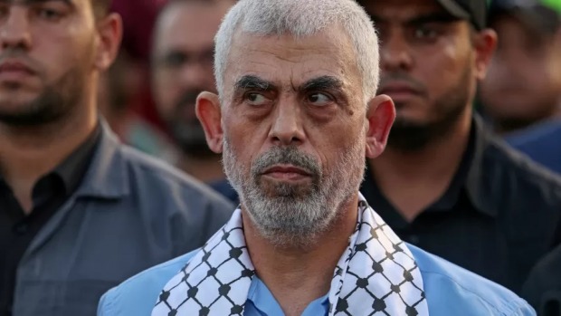 O terrorista morto pode ser visto “vestindo um colete carregando granadas”, de acordo com a mídia israelense (Foto: MAHMUD HAMS/AFP)