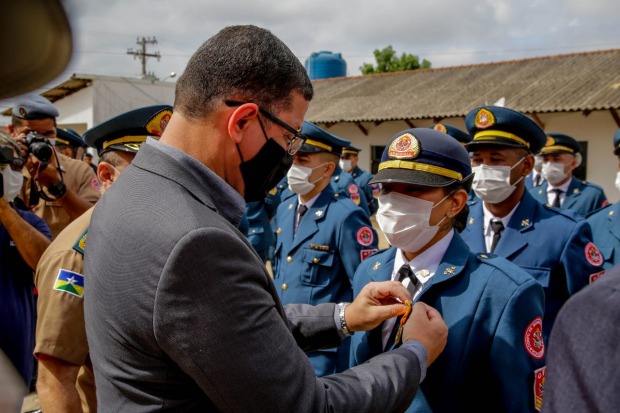 O curso formou 85 alunos lotados em 5 polos do Estado, com solenidade realizada simultaneamente (Foto: Assessoria)