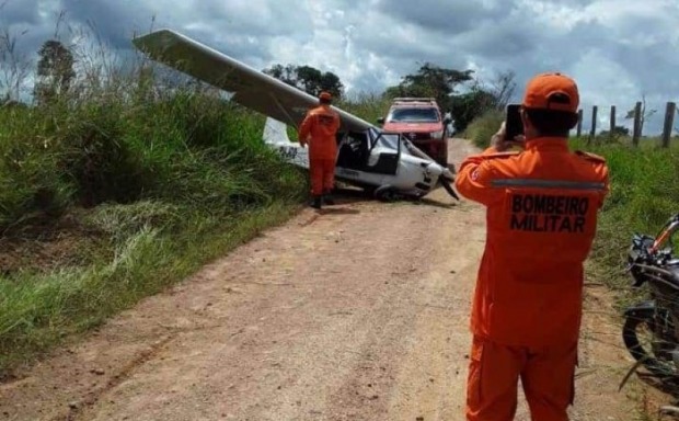 Avião de pequeno porte faz cai na área rural de Ouro Preto do Oeste, seu destino era Ariquemes
