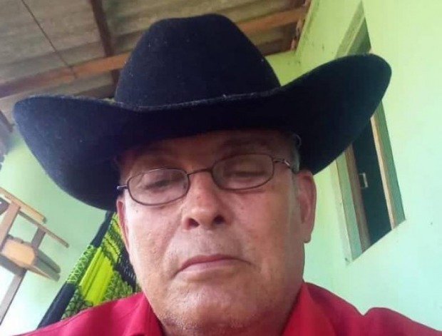 José Nicomédio da Silva, de 64 anos, foi preso após policiais montarem campana na frente de sítio (Foto: Reprodução/WhatsApp)
