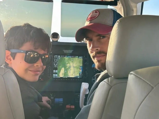 Garon Maia e o filho morreram após queda de avião em Vilhena (Foto: Reprodução/Facebook)