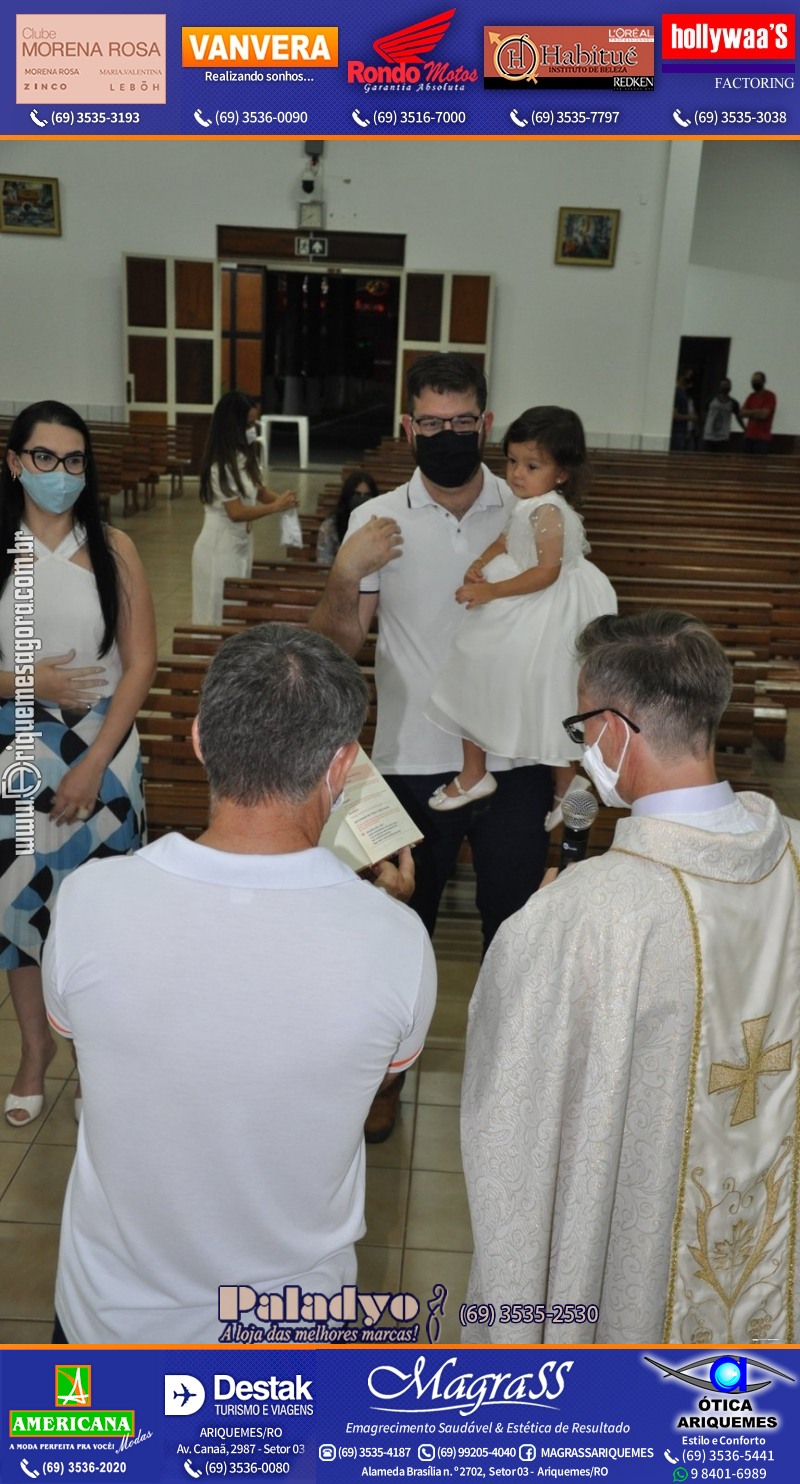 Batizado de Helena Kubotani Macedo na Paróquia São Francisco de Assis em Ariquemes