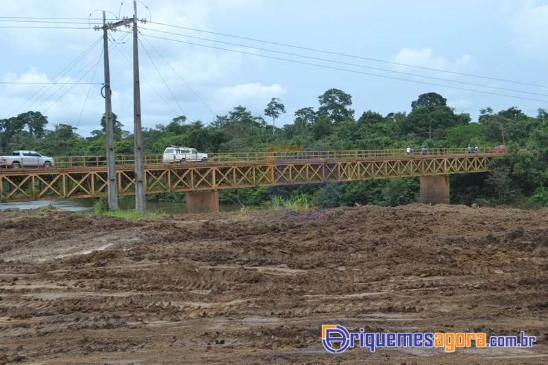 Governador assina ordens de serviços para construção da ponte sobre o Rio Jamari