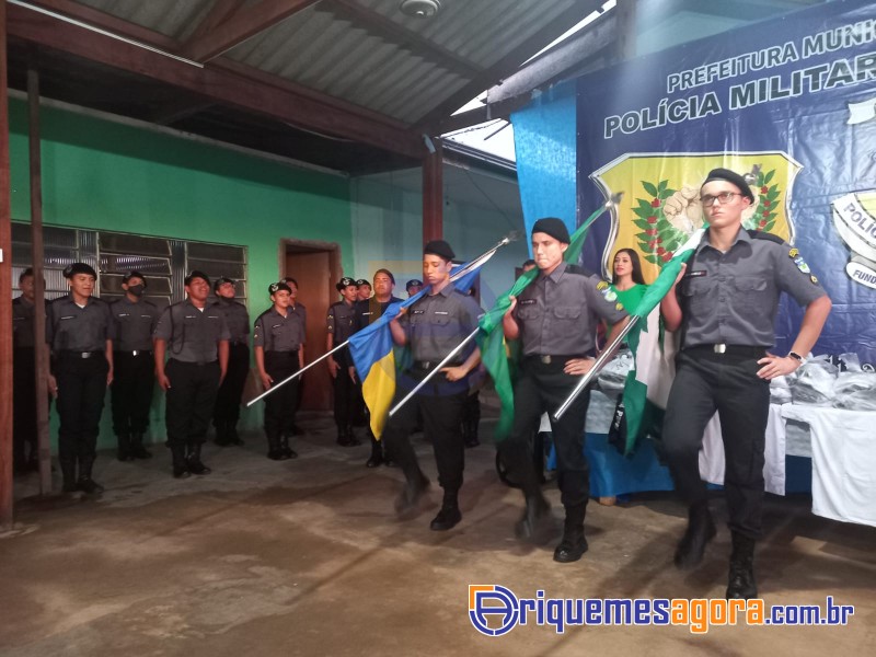 Adelino Follador participa da entrega de uniforme a Polícia Militar Mirim Itapuã do Oeste