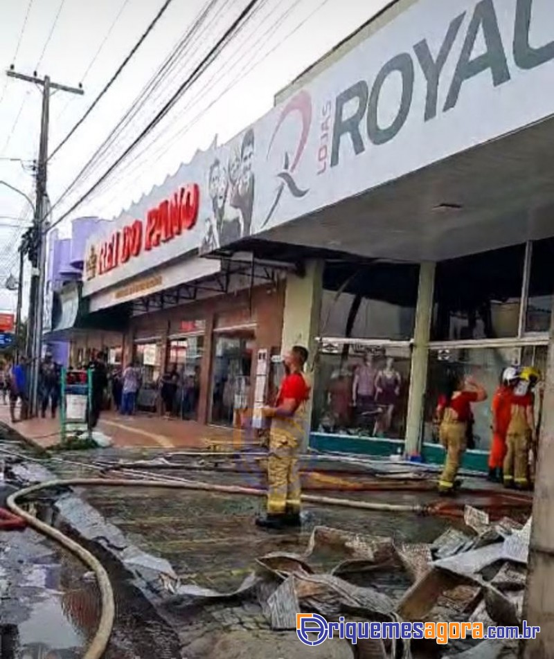 Incêndi0 de grandes proporções na Lojas Royal de Ariquemes - VÍDEOS FOTOS