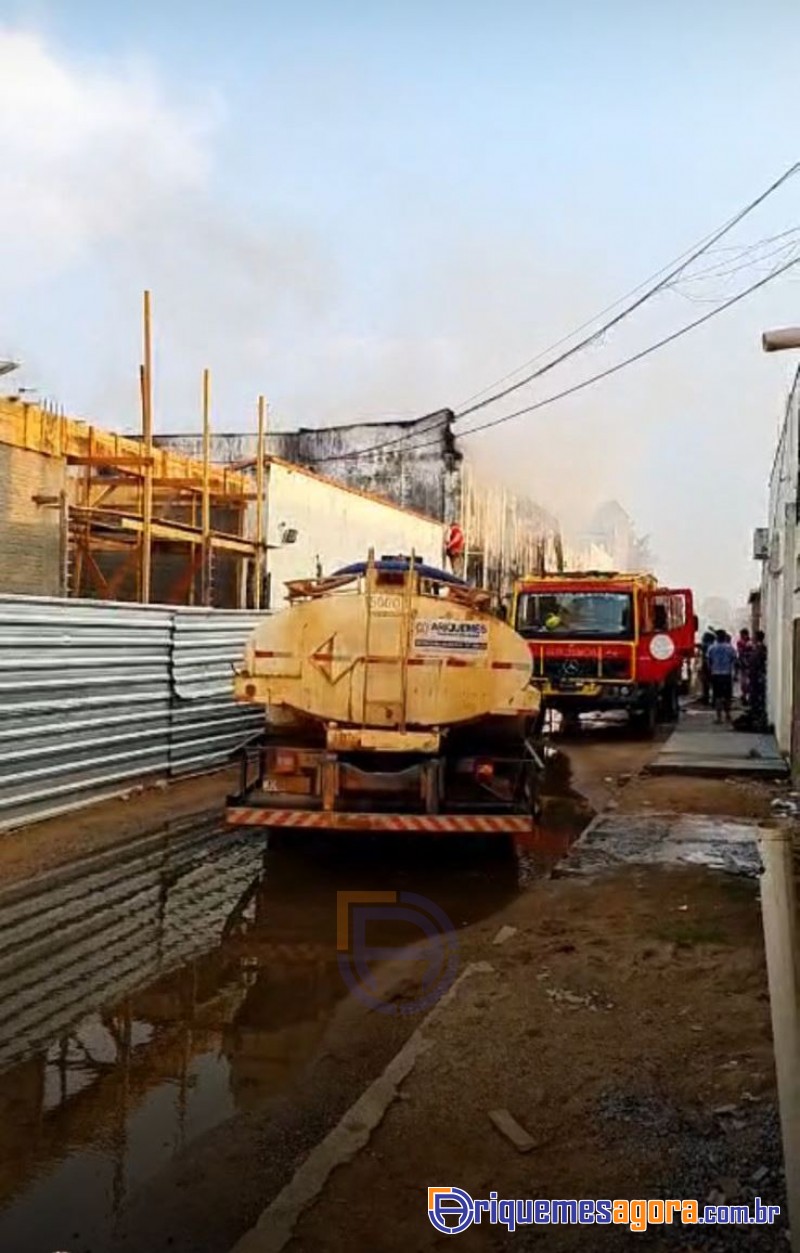 Incêndi0 de grandes proporções na Lojas Royal de Ariquemes - VÍDEOS FOTOS