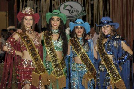 VAMOS LEMBRAR? EXPOARI - 26º Baile do Cowboy em Ariquemes, desfile & galera