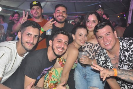 Casa 85 Apresenta REVOADA SUNSET em Ariquemes