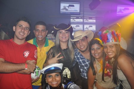 VAMOS LEMBRAR - Baladas na Kingdon Club e V8 de 2014