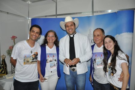 VAMOS LEMBRAR? Padre Alessandro Campos na EXPOARI em Ariquemes