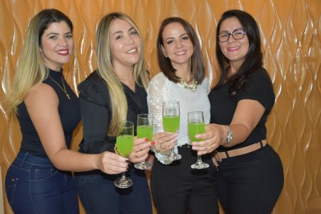 Café da manhã no Hábitué agora em parceria com Janadosciliosariquemes & Cia