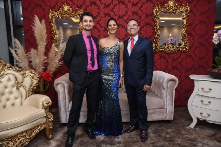 PRÊMIO MULHER E NOTÁVEL homenageia personalidades em Rolim de Moura