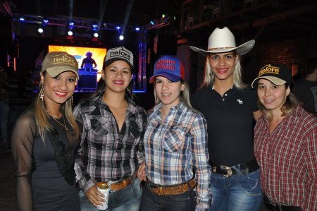 VAMOS LEMBRAR Cowboy Eletrônico 2014 na V8 Ariquemes
