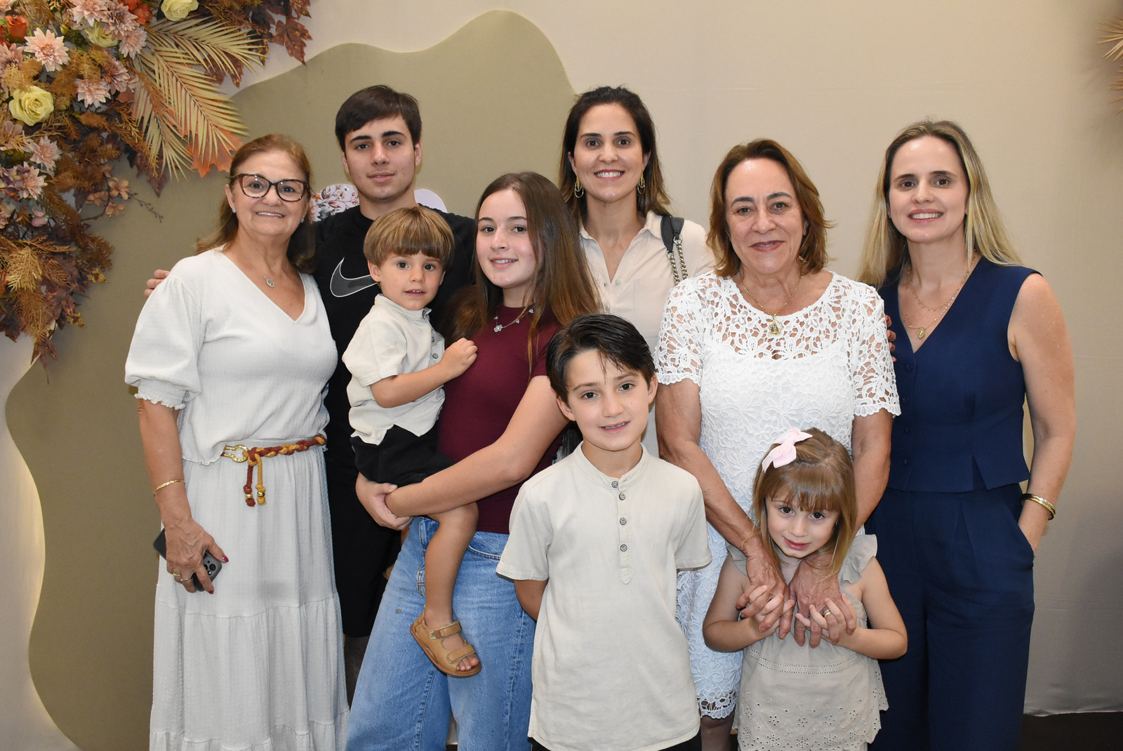 GIMA VEÍCULOS ARIQUEMES comemora Dia das Mães com happy hour 