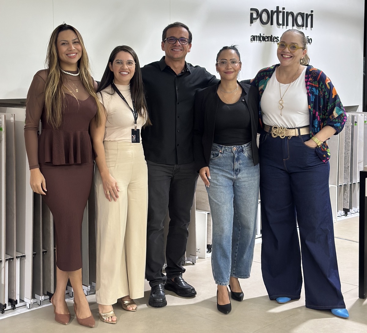 Palestra com Renata Pereira instrutora de Treinamento – DEXCO na REFINATTOREVESTIMENTOS em Ji Paraná-RO 